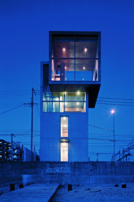 (BDT_05_021) 4 x 4 House