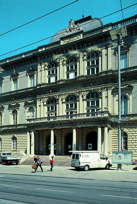 (BDT_07_005) Form and Function