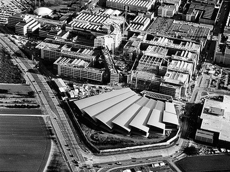 (BDT_09_071) Mercedes-Benz Design Center