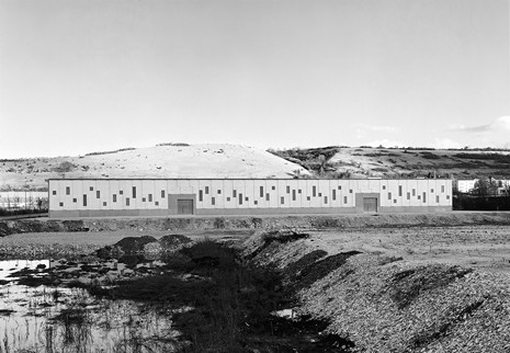 (BDT_10_017) Farben Kemeter Storage and Sales Hall