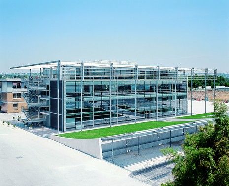 (BDT_12_038) iGuzzini Headquarters