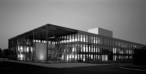 (BDT_12_044) Braun Headquarters