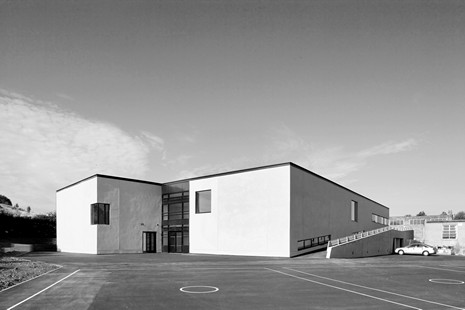 (BDT_13_045) Joint Denominational School