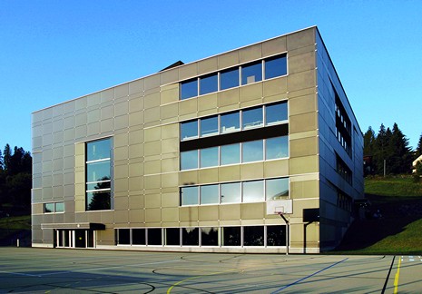 (BDT_13_086) Flims Comprehensive School