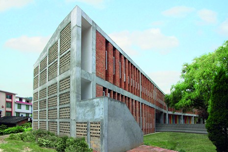(BDT_13_101) Recycled Brick School
