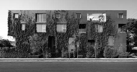 (BDT_14_056) Apartment Building Willoughby 7917