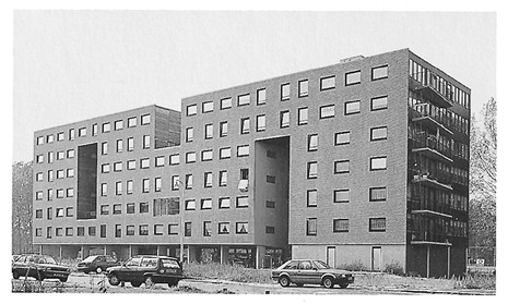 (BDT_14_067) Apartment Building K25