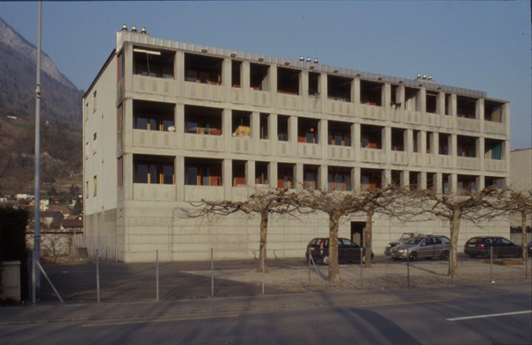 (BDT_15_045) Residential Building Grossfeldstrasse