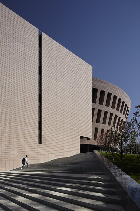 (BDT_17_052) Kai Feng Humanities and Social Sciences Library