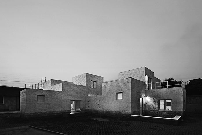 (BDT_20_036) Minus K House