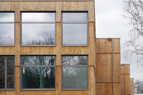 (BDT_23_223) Primary School Sewanstrasse, Friedrichsfelde, Berlin