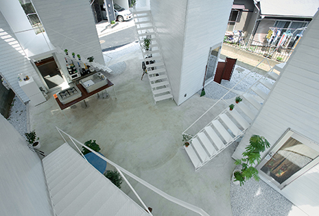 (BDT_24_025) Artist’s Studio