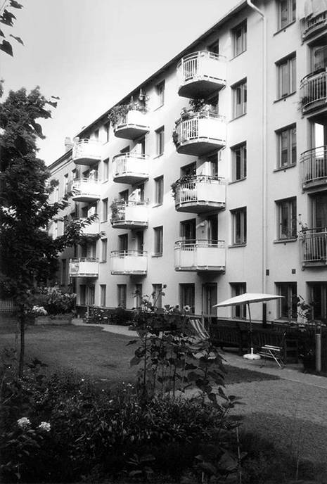 (BDT_27_027) Färdknäppen Collective House