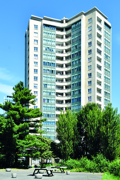 (BDT_28_025) Apartment Building Van Overbeke 243