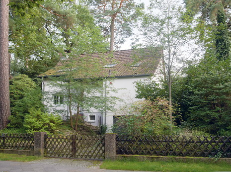 (BDT_33_007) Wenzeck House