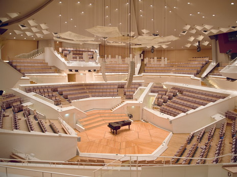 (BDT_33_023) Chamber Music Hall